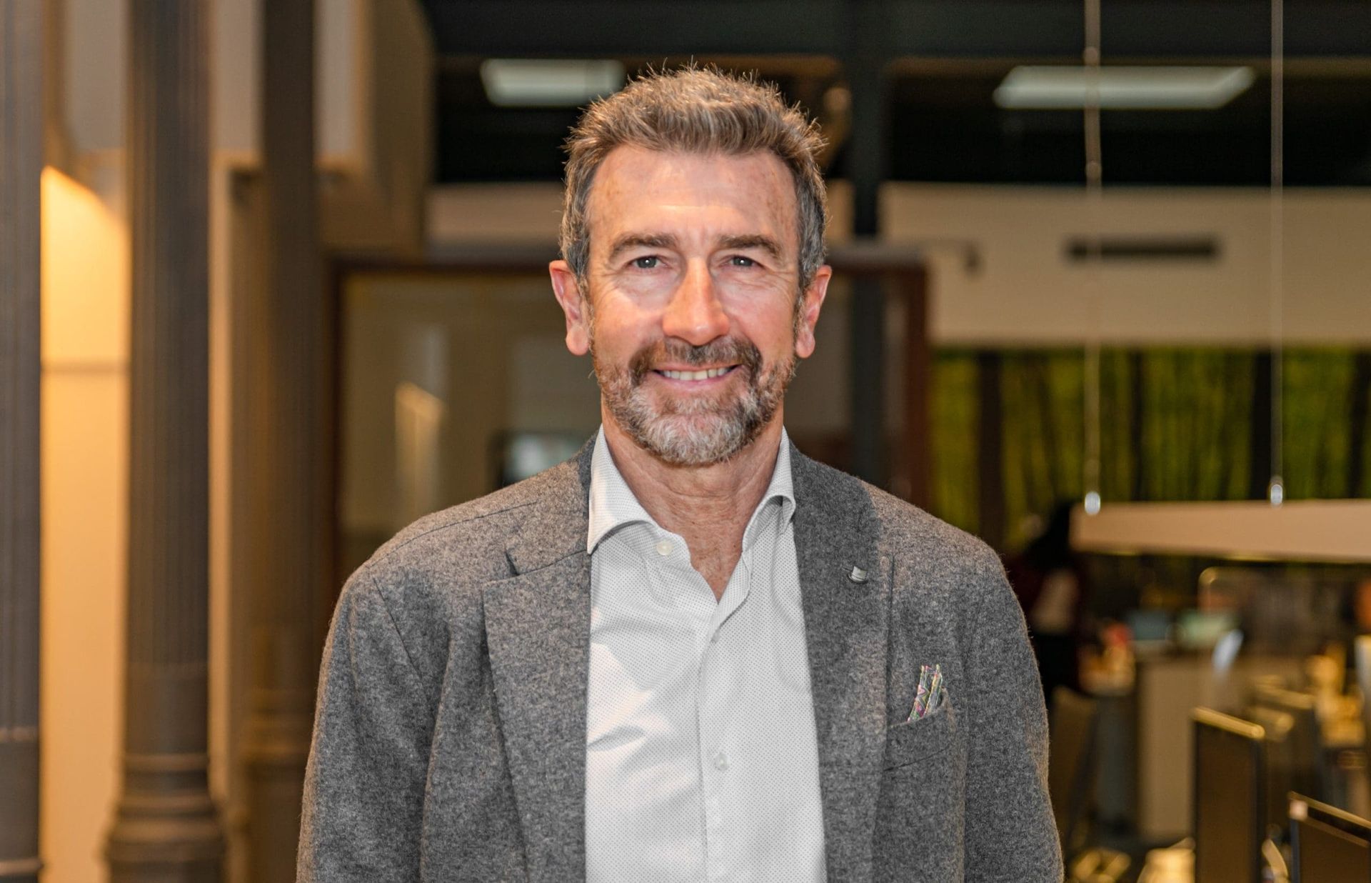 joaquim-ramis-apple-tree-scaled-min